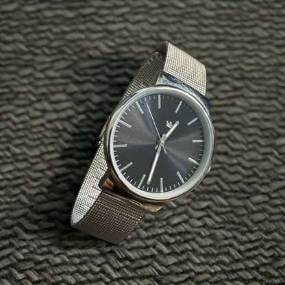 Sempre Brand silver watch with black Dial